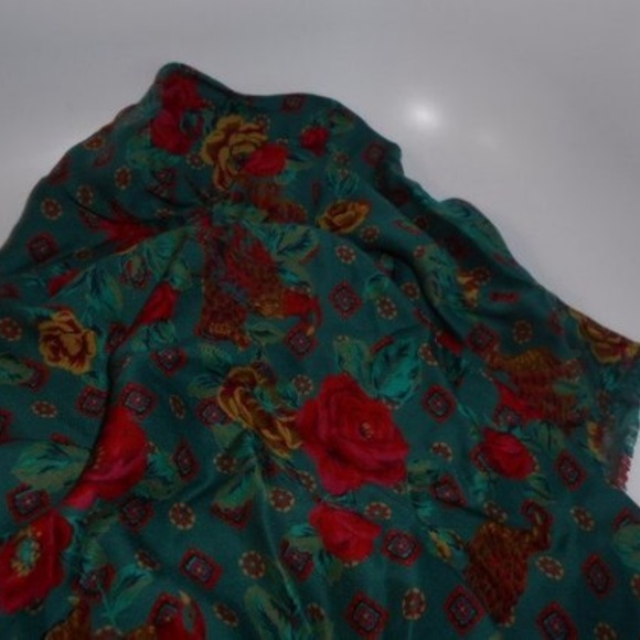 Womens Floral Roses Pheasant Woven Scarf Fringed - Picture 4 of 5